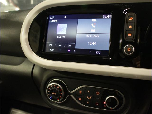 トゥインゴ S ディーラー車 1オーナー車 右ハンドル 5速MT車 ファブリックシート 社外15AW(17枚目)