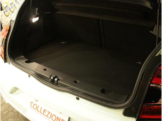 トゥインゴ S ディーラー車 1オーナー車 右ハンドル 5速MT車 ファブリックシート 社外15AW(28枚目)