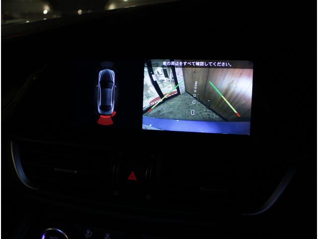 ジュリア エディツィオーネ エストレマ ディーラー車 右ハンドル 7速AT車 アルカンタラスポーツレザーシート 純正19AW ブラックキャリパー サンルーフ カーボンパネル カーボングリル&ドアミラー アクティブサスペンション 純正TV(17枚目)