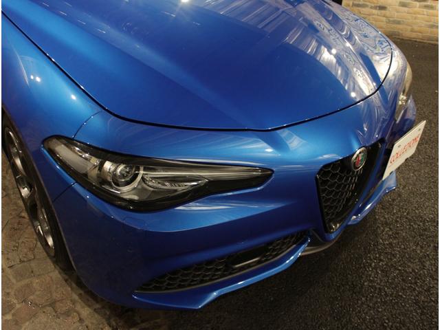 ジュリア エディツィオーネ エストレマ ディーラー車 右ハンドル 7速AT車 アルカンタラスポーツレザーシート 純正19AW ブラックキャリパー サンルーフ カーボンパネル カーボングリル&ドアミラー アクティブサスペンション 純正TV(23枚目)