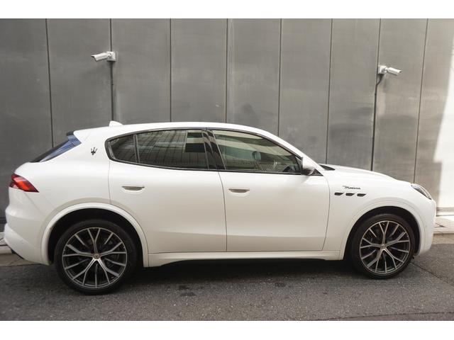 グレカーレ モデナ　４ＷＤ　ベンチレーション　ＯＰ２１インチ　ステアリングヒーター（28枚目）