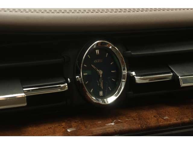 クアトロポルテ GT S グランスポーツ 純正チターノ21インチ サッビアレザー ハーマンカードン ウッドステアリング ウッドパネル カープレイ リアシートヒーター リアブラインド(21枚目)