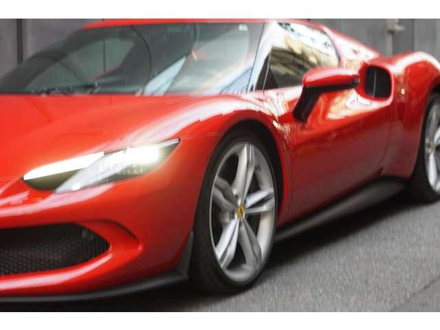 296GTB F1 DCT カーボンステアリングプラスLEDS エンジンカーボンカバー フロントリフティング カープレイ バックレーダー パーキングカメラ フルエレクトリックシート(3枚目)