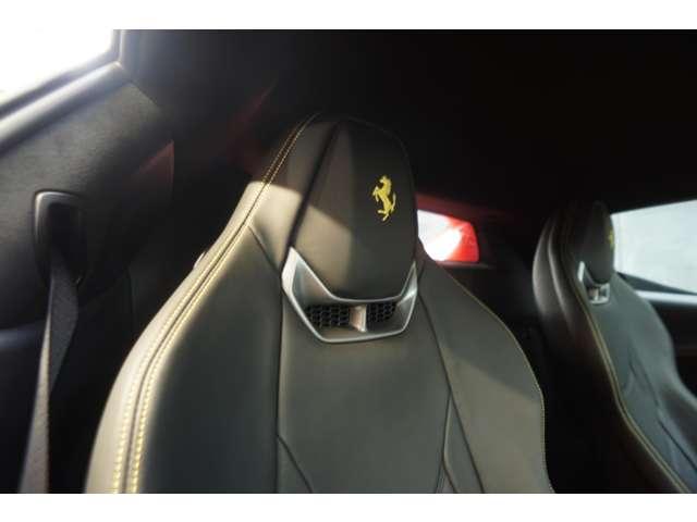 296GTB F1 DCT カーボンステアリングプラスLEDS エンジンカーボンカバー フロントリフティング カープレイ バックレーダー パーキングカメラ フルエレクトリックシート(15枚目)