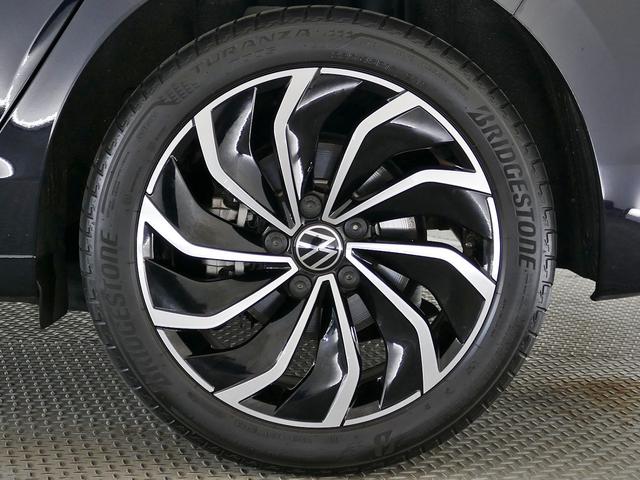 ゴルフ ＴＤＩアクティブアドバンス　プラチナムエディション　パークアシスト　トラベルアシスト　マトリックスＬＥＤライト　デジタルメーター　アダプティブクルーズ　レーンキープアシスト　ＥＴＣ　バックカメラ　アップルカープレイ　禁煙車（33枚目）