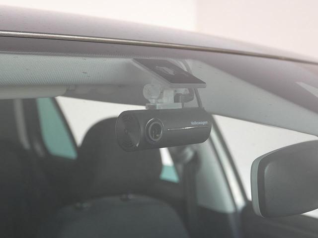 ゴルフ TSIコンフォートライン マイスター 禁煙車 パークアシスト ブラインドスポットモニター リヤトラフィックアラート LEDライト デジタルメーター アダプティブクルーズ レーンキープアシスト ETC バックカメラ アップルカープレイ(11枚目)