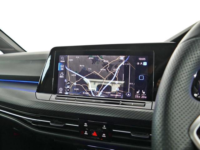 ゴルフ ｅＴＳＩ　Ｒライン　プラチナムエディション　トラベルアシスト　ＩＱライト　デジタルコクピット　ヘッドアップディスプレイ　アダプティブクルーズ　レーンキープ　純正１８インチアルミ　ディスプレイオーディオ　ＥＴＣ　バックカメラ　アップルカープレイ（9枚目）