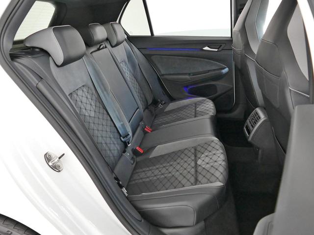 ゴルフ ｅＴＳＩ　Ｒライン　プラチナムエディション　トラベルアシスト　ＩＱライト　デジタルコクピット　ヘッドアップディスプレイ　アダプティブクルーズ　レーンキープ　純正１８インチアルミ　ディスプレイオーディオ　ＥＴＣ　バックカメラ　アップルカープレイ（17枚目）