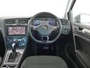 ゴルフ TSIコンフォートライン マイスター 禁煙車 パークアシスト ブラインドスポットモニター リヤトラフィックアラート LEDライト デジタルメーター アダプティブクルーズ レーンキープアシスト ETC バックカメラ アップルカープレイ(5枚目)