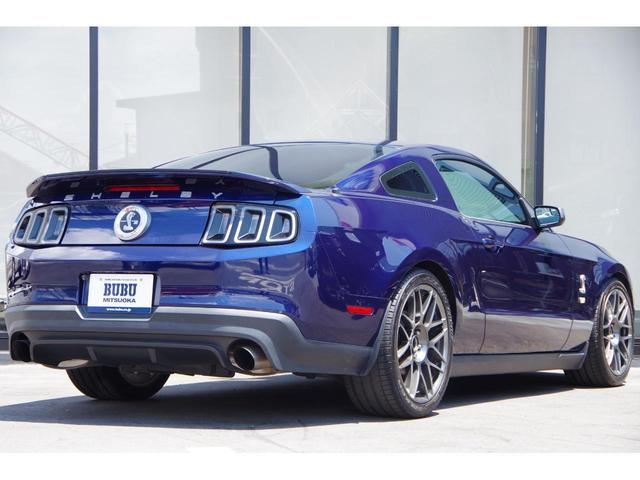フォード マスタング シェルビーｇｔ５００ ｂｕｂｕ光岡自社輸入車輌 ｓｖｔパフォーマンスパッケージ 専用サスペンション ｆ１９ ｒ２０ａｗ ハイギヤード ガーニーフラップ 518 0万円 平成23年 11年 千葉県 中古車 価格 Com