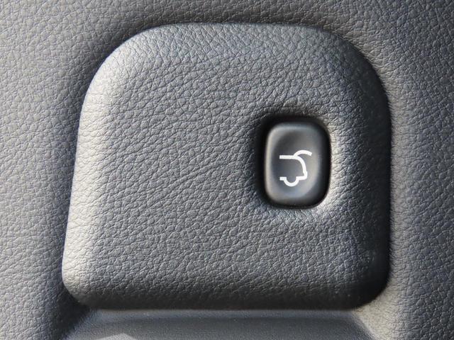 ダッジ・デュランゴ ＲＴ　新車並行　クルーズコントロール　横滑り防止　バックカメラ　オートエアコン　ＥＴＣ　Ａｎｄｒｏｉｄモニター　スマートキー　ハーフレザーシート　運転席電動シート　３列シート　フロントフォグランプ（24枚目）