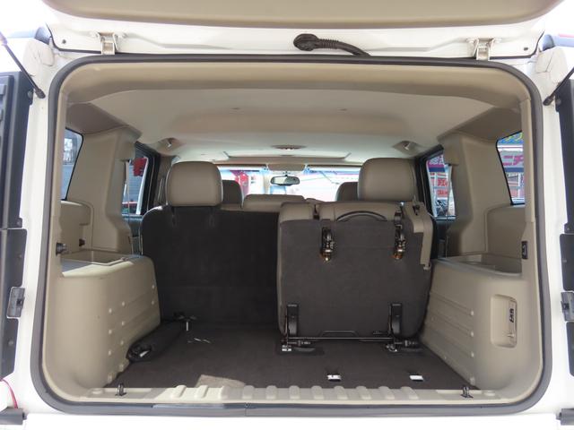 ハマーＨ２ タイプＧ　ディーラー車　バックカメラ　ＥＴＣ　レザーシート　社外メモリーナビ　Ｂｌｕｅｔｏｏｔｈ　フルセグ　シートヒーター　電動シート　１７インチＡＷ　ＢＯＳＥスピーカー　サンルーフ　オートライト　３列シート（22枚目）