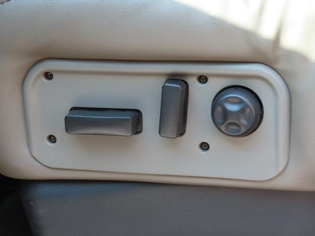 ハマーＨ２ タイプＧ　ディーラー車　バックカメラ　ＥＴＣ　レザーシート　社外メモリーナビ　Ｂｌｕｅｔｏｏｔｈ　フルセグ　シートヒーター　電動シート　１７インチＡＷ　ＢＯＳＥスピーカー　サンルーフ　オートライト　３列シート（28枚目）