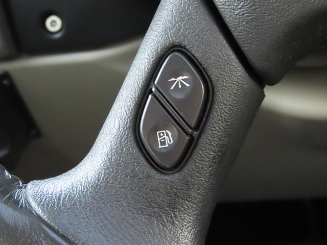 ハマーＨ２ タイプＧ　ディーラー車　バックカメラ　ＥＴＣ　レザーシート　社外メモリーナビ　Ｂｌｕｅｔｏｏｔｈ　フルセグ　シートヒーター　電動シート　１７インチＡＷ　ＢＯＳＥスピーカー　サンルーフ　オートライト　３列シート（38枚目）