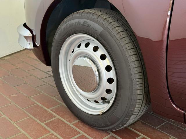 ビュート １２ＳＴ　メイクアップ車　クラシックインパネ　横滑り防止　レザーシートカバーメッキバンパー　ＡＣ　ＡＭ／ＦＭ　ＡＵＸ　横滑り防止機能　　クラシックホイール　パワーサイドミラー（42枚目）