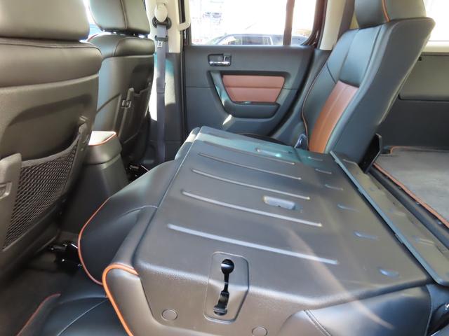 ハマーＨ３ ラグジュアリー　三井物産ディーラー車　レザーシート　横滑り防止　ナビ　ＦＭ　ＡＭ　ＣＤ　ＤＶＤ　１６インチアルミホイール　サンルーフ　オートライト　電動シート（22枚目）