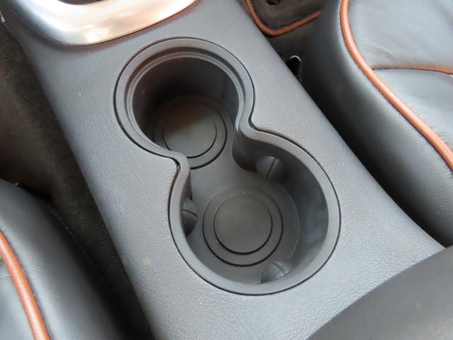 ハマーＨ３ ラグジュアリー　三井物産ディーラー車　レザーシート　横滑り防止　ナビ　ＦＭ　ＡＭ　ＣＤ　ＤＶＤ　１６インチアルミホイール　サンルーフ　オートライト　電動シート（29枚目）