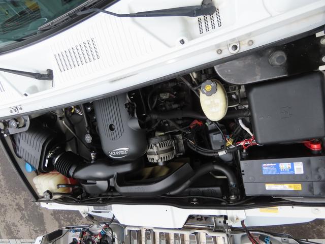 ハマーＨ２ タイプＧ　三井物産ディーラー車　サンルーフ　レザーシート　３列シート　シートヒーター　電動シート　サイドステップ　ＥＴＣ　バックカメラ　オートライト　ＭＫＷクローム２０インチＡＷ　オートエアコン　ナビ　地デジ（20枚目）