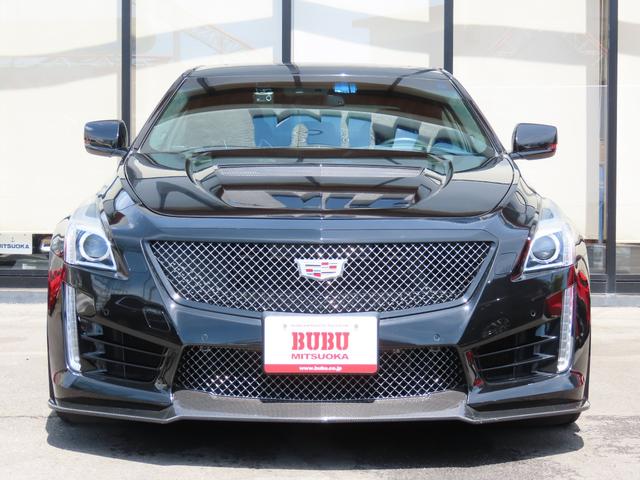 キャデラックＣＴＳ－Ｖ スペック－Ｂ　カーボンエアロパーツ　レカロパフォーマンスシート　サンルーフ　フロントサイドバックカメラ　前後ドラレコ　ＥＴＣ　フルセグ　ＢＯＳＥサウンド　シートヒーター　ステアリングヒーター　ハーフレザーシート（2枚目）