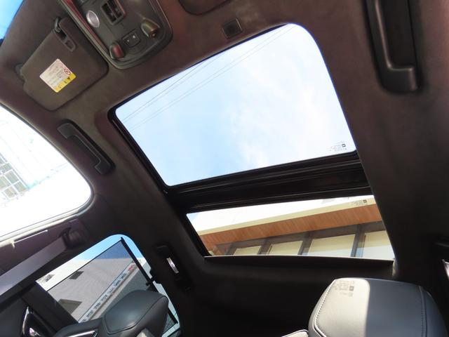 キャデラックＣＴＳ－Ｖ スペック－Ｂ　カーボンエアロパーツ　レカロパフォーマンスシート　サンルーフ　フロントサイドバックカメラ　前後ドラレコ　ＥＴＣ　フルセグ　ＢＯＳＥサウンド　シートヒーター　ステアリングヒーター　ハーフレザーシート（11枚目）