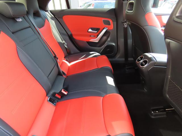 ＣＬＡクラス ＣＬＡ４５　Ｓ　４マチック＋　ワンオーナー　レザーシート　シートヒーター　ナビ　フルセグ　Ｂｌｕｅｔｏｏｔｈ　ＵＳＢ　ＥＴＣ２．０　３６０°カメラ　シートヒーター　オートライト　レーンキープアシスト　ブラインドスポットモニター（7枚目）
