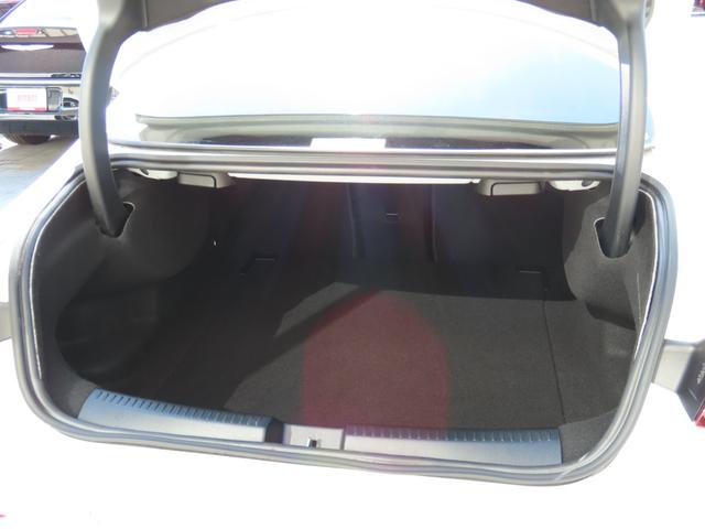 ＣＬＡクラス ＣＬＡ４５　Ｓ　４マチック＋　ワンオーナー　レザーシート　シートヒーター　ナビ　フルセグ　Ｂｌｕｅｔｏｏｔｈ　ＵＳＢ　ＥＴＣ２．０　３６０°カメラ　シートヒーター　オートライト　レーンキープアシスト　ブラインドスポットモニター（17枚目）