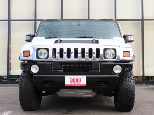 ハマーＨ２ タイプＧ　正規ディーラー車　３列シート　左ハンドル　バックカメラ　ＥＴＣ　レザーシート　サンルーフ　オートライト　オートエアコン　シートヒーター　電動シート　社外ＳＤナビ　フルセグ　ＥＴＣ　Ｂｌｕｅｔｏｏｔｈ（2枚目）