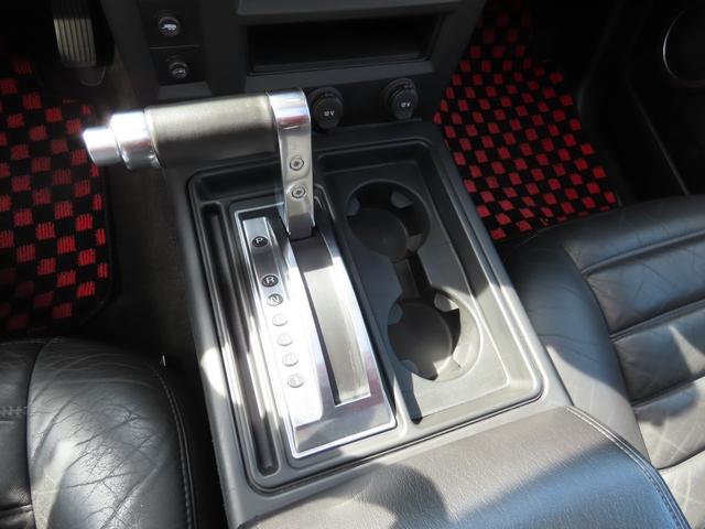 ハマーＨ２ タイプＧ　正規ディーラー車　３列シート　左ハンドル　バックカメラ　ＥＴＣ　レザーシート　サンルーフ　オートライト　オートエアコン　シートヒーター　電動シート　社外ＳＤナビ　フルセグ　ＥＴＣ　Ｂｌｕｅｔｏｏｔｈ（15枚目）