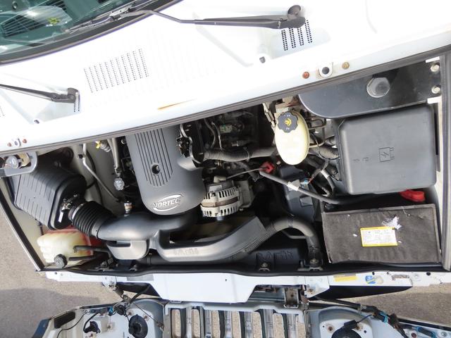 ハマーＨ２ タイプＧ　正規ディーラー車　３列シート　左ハンドル　バックカメラ　ＥＴＣ　レザーシート　サンルーフ　オートライト　オートエアコン　シートヒーター　電動シート　社外ＳＤナビ　フルセグ　ＥＴＣ　Ｂｌｕｅｔｏｏｔｈ（20枚目）