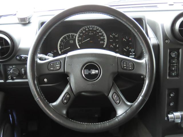 ハマーＨ２ タイプＧ　ディーラー車　左ハンドル　ＥＴＣ　バックカメラ　ドライブレコーダー　社外メモリーナビ　フルセグ　後席モニター　　Ｂｌｕｅｔｏｏｔｈ　レザーシート　電動シート　シートヒーター　社外マフラー　サンルーフ（11枚目）