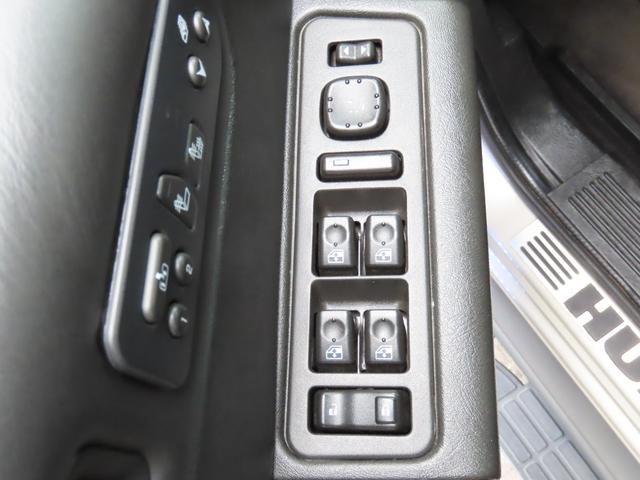 ハマーＨ２ タイプＧ　ディーラー車　左ハンドル　ＥＴＣ　バックカメラ　ドライブレコーダー　社外メモリーナビ　フルセグ　後席モニター　　Ｂｌｕｅｔｏｏｔｈ　レザーシート　電動シート　シートヒーター　社外マフラー　サンルーフ（23枚目）