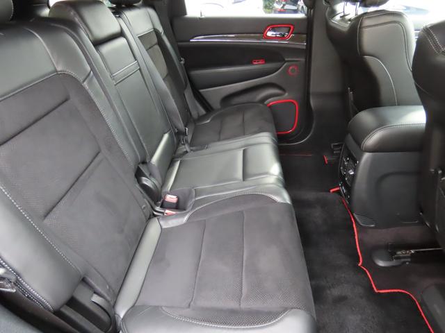 光岡自動車は、お客様と夢、希望、喜びを共有する楽しいクルマづくりと販売・サービスを通じて社会に貢献し続けます。「独創的なクルマに乗る喜びを、より多くの人々に伝えたい」それが光岡自動車の原点です。