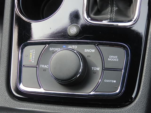 ＢＵＢＵ柏店はＧＭ（ゼネラルモーターズ）の工場を併設いたしております。車検や一般的な整備をはじめとして、メーカー保証やリコールにも対応しております。より高い安心をお届けいたします。