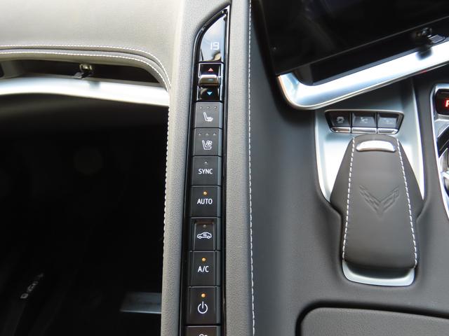 シボレーコルベット ２ＬＴ　ワンオーナー　ＥＴＣ２．０　デジタルインナーミラー　バックカメラ　レザーシート　シートヒーター　シートエアコン　Ｂｌｕｅｔｏｏｔｈ　ａｎｄｒｏｉｄａｕｔｏ　ａｐｐｌｅｃａｒｐｌａｙ　パドルシフト（12枚目）