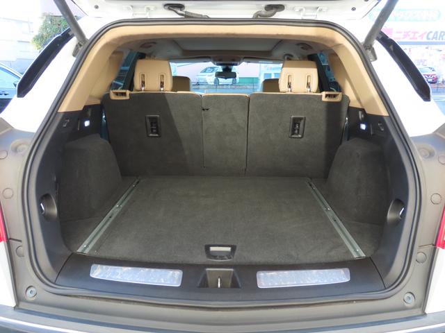 キャデラックＸＴ５クロスオーバー プラチナム　横滑り防止　障害物センサー　バックカメラ　全周囲カメラ　シートヒーター　シートエアコン　ステアリングヒーター　ＥＴＣ　Ｂｌｕｅｔｏｏｔｈ　ａｐｐｌｅｃａｒｐｌａｙ　ａｎｄｒｏｉｄａｕｔｏ　サンルーフ（26枚目）