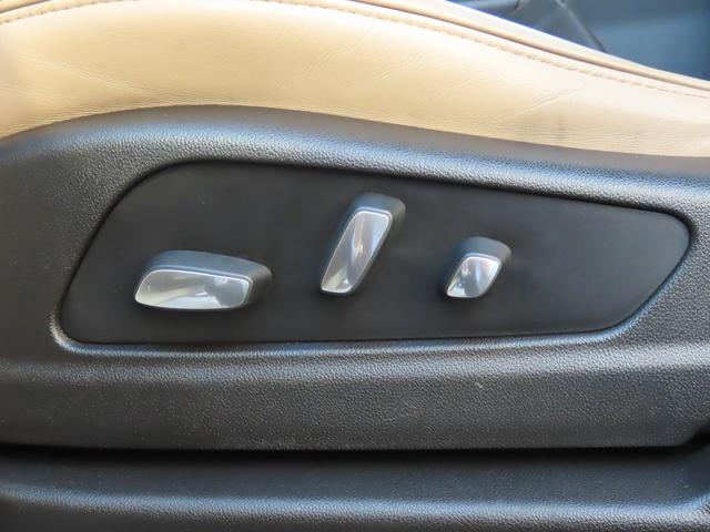 キャデラックＸＴ５クロスオーバー プラチナム　横滑り防止　障害物センサー　バックカメラ　全周囲カメラ　シートヒーター　シートエアコン　ステアリングヒーター　ＥＴＣ　Ｂｌｕｅｔｏｏｔｈ　ａｐｐｌｅｃａｒｐｌａｙ　ａｎｄｒｏｉｄａｕｔｏ　サンルーフ（28枚目）