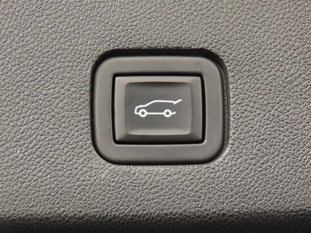 キャデラックXT6 プラチナム アイドリングストップ バックカメラ シートヒーター シートエアコン ステアリングヒーター ETC ドラレコ レザーシート 3列シート サンルーフ applecarplay androidauto(28枚目)