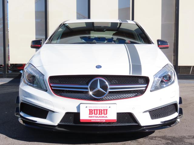 Aクラス A45 4マチック エディション1 専用エアロパーツ AMGスポーツストライプ専用デカール AMGパフォーマンスシート ETC2.0 バックカメラ 電動シート Bluetooth CD DVD シートヒーター 横滑り防止 パドルシフト(2枚目)