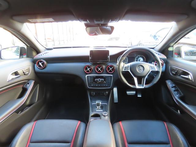 Aクラス A45 4マチック エディション1 専用エアロパーツ AMGスポーツストライプ専用デカール AMGパフォーマンスシート ETC2.0 バックカメラ 電動シート Bluetooth CD DVD シートヒーター 横滑り防止 パドルシフト(5枚目)