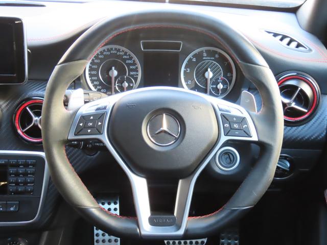 Aクラス A45 4マチック エディション1 専用エアロパーツ AMGスポーツストライプ専用デカール AMGパフォーマンスシート ETC2.0 バックカメラ 電動シート Bluetooth CD DVD シートヒーター 横滑り防止 パドルシフト(10枚目)