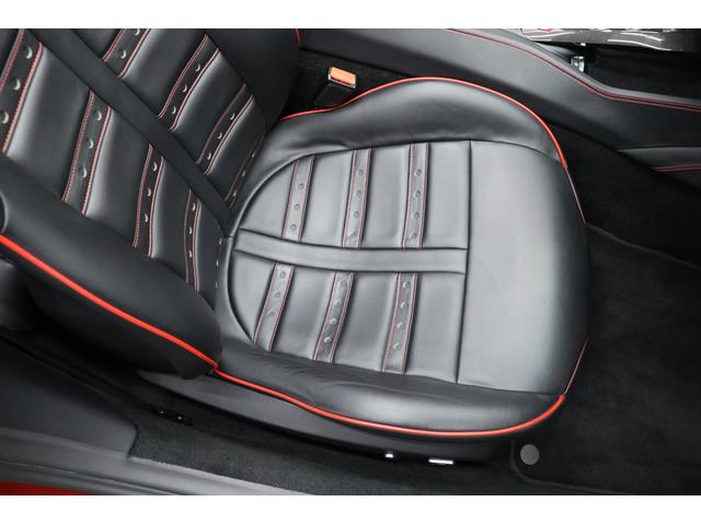 ベースグレード　正規Ｄ車　左ハンドル　整備記録　デイトナシート　カーボンＬＥＤステア　車載品完備　カーボンパーツ(7枚目)