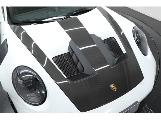 ９１１ＧＴ３ＲＳ　ＰＤＫ　正規ディーラー車　左ハンドル　走行約３００ｋｍ　ヴァイザッハＰＫＧ　ＰＤＬＳ付マトリクスＬＥＤヘッドライト　純正２０／２１インチマグネシウムホイール　ＯＢＤ検査済み　【新車保証Ｒ８年１０月迄】(32枚目)