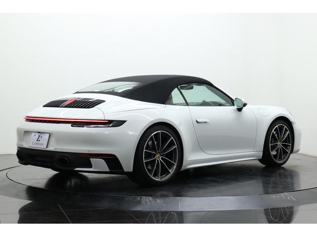 ９１１ ９１１カレラ　カブリオレ　１オーナー　スポエグ　カレラクラッシックＡＷ　スポーツデザインＰＫＧ　スポーツデザインサイドスカート　スポーツクロノアンビエントライト　４ｗａｙスポーツシートプラス　ＧＴスポーツステアリングホイール（49枚目）