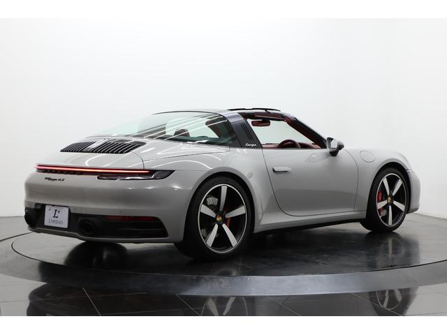 ９１１タルガ４Ｓ　Ｔａｒｇａ４Ｓ　クレヨン　スポーツクロノＰＫＧ　スポーツエグゾースト　レザーインテリア　シートヒーター　ＧＴスポーツステアリング　スポーツシート＋　パワーステアリング＋　ＰＤＬＳ　ＢＯＳＥ(24枚目)