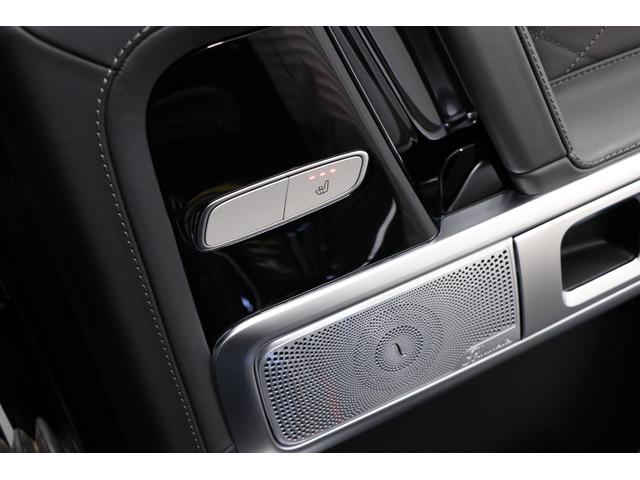 Ｇクラス Ｇ６３　ローンチエディション　グレー／黒革　純正２１インチＡＷ　ナイトＰＫＧ　スモークＬＥＤライト　サンルーフ　カーボントリム　ダイヤモンドステッチ　マッサージ機能　ベンチレーター　ブルメスター　ＭＭＢＵＸ　ＡＲナビ　全周囲カメラ（27枚目）