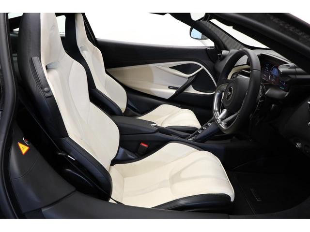 ７５０Ｓ ベースグレード　有償色　白／黒ハーフ革　１９／２０インチ鍛造アルミ　カーボンリアスポイラー／フェンダールーバー／ディテール　フロントリフト　ブラックキャリパー　エンジンウィンドウ　ヒーター付電動シート　ＩＲＩＳナビ（42枚目）