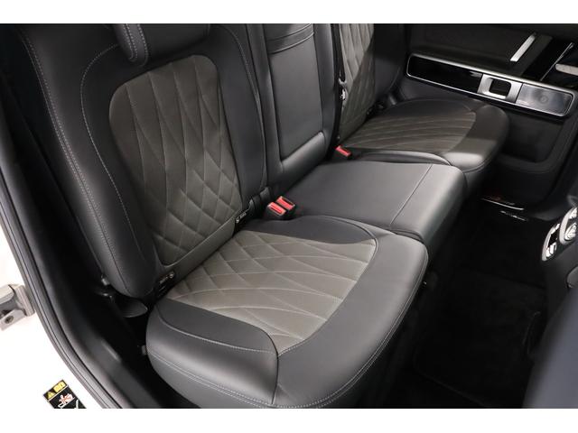 Ｇクラス Ｇ６３　有償色　黒×グレー革　マヌファクトゥーアプログラム＋　純正２１インチアルミ　サンルーフ　ＬＥＤヘッドライト　ダイヤモンドステッチ　マッサージ機能　ベンチレーター　前後シートヒーター　ブルメスター（30枚目）