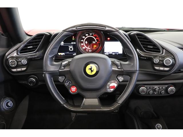 488スパイダー ベースグレード 左H 1オーナー 黒革 純正20インチアルミ フロントリフト レッドキャルパー キセノン カーボンステアリング/センターブリッジ/ドアパネル 七宝焼 純正HDDナビ バックカメラ 前後パークセンサー(7枚目)