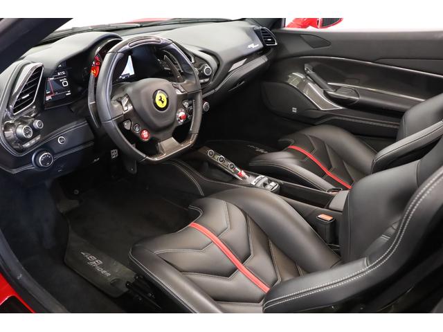 488スパイダー ベースグレード 左H 1オーナー 黒革 純正20インチアルミ フロントリフト レッドキャルパー キセノン カーボンステアリング/センターブリッジ/ドアパネル 七宝焼 純正HDDナビ バックカメラ 前後パークセンサー(8枚目)