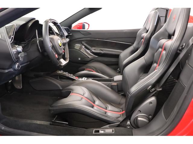 488スパイダー ベースグレード 左H 1オーナー 黒革 純正20インチアルミ フロントリフト レッドキャルパー キセノン カーボンステアリング/センターブリッジ/ドアパネル 七宝焼 純正HDDナビ バックカメラ 前後パークセンサー(9枚目)
